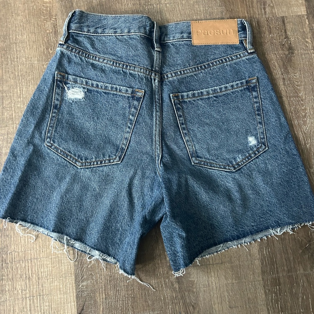 PacSun Distressed Jean Shorts - Picture 3 of 3